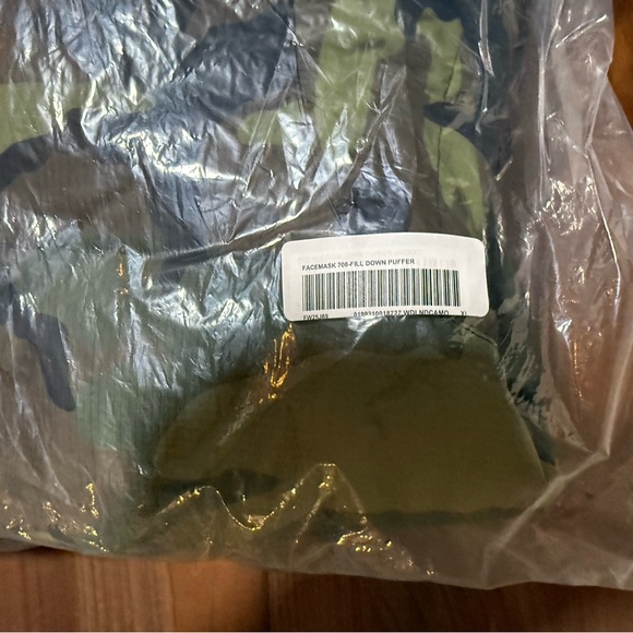 SUPREME FACEMASK 700-FILL DOWN PUFFER JACKET FW25 Woodland Camo Coat Size XL - Picture 9 of 9